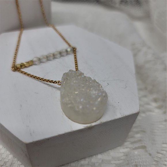 Glittery White Druze Necklace Gold tone - Picture 2 of 10